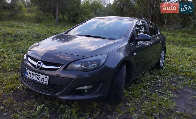 Седан Opel Astra 2015 в Житомире