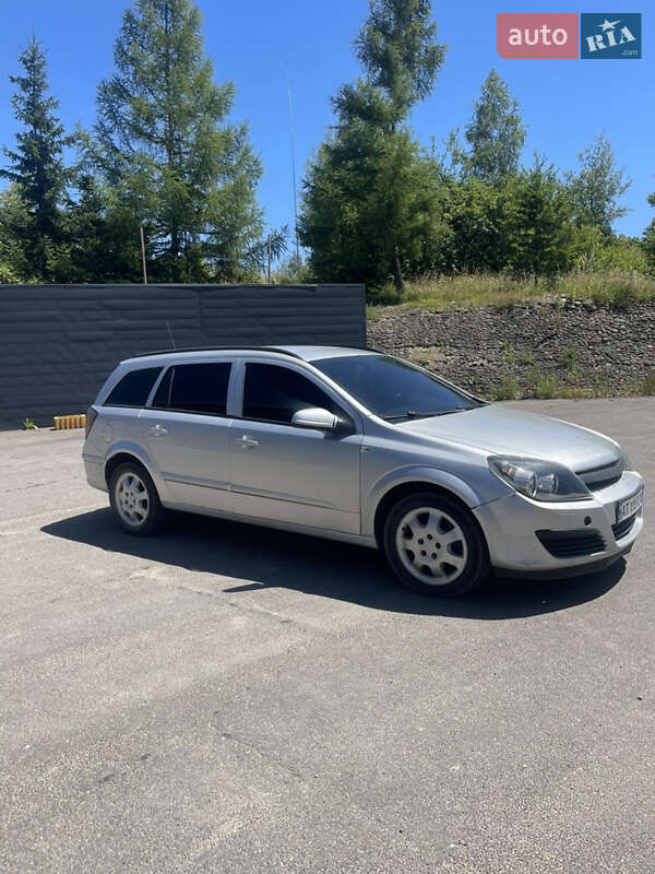 Универсал Opel Astra 2006 в Косове