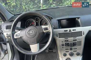 Универсал Opel Astra 2008 в 