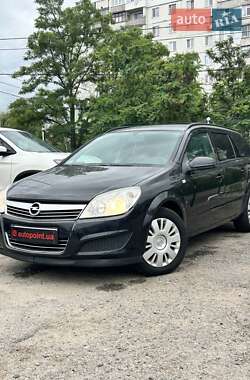 Універсал Opel Astra 2008 в Сумах