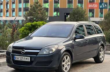 Универсал Opel Astra 2006 в 