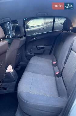 Хэтчбек Opel Astra 2007 в 