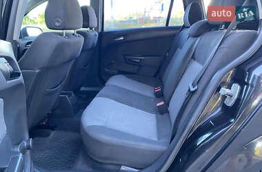 Універсал Opel Astra 2005 в 