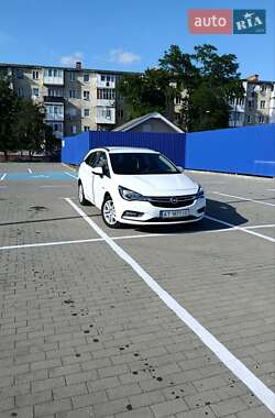 Універсал Opel Astra 2019 в Калуші