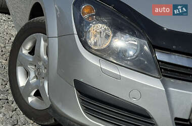 Универсал Opel Astra 2006 в 