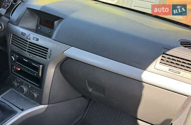 Универсал Opel Astra 2006 в 