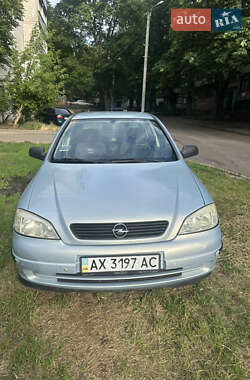 Седан Opel Astra 2004 в Харькове