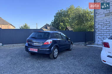 Хетчбек Opel Astra 2006 в 