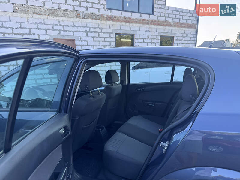 Хэтчбек Opel Astra 2006 в Звенигородке фото 31 Хэтчбек Opel Astra 2006 в Звенигородке