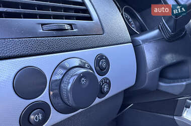 Хетчбек Opel Astra 2006 в 