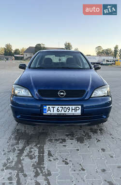 Седан Opel Astra 2005 в Коломиї