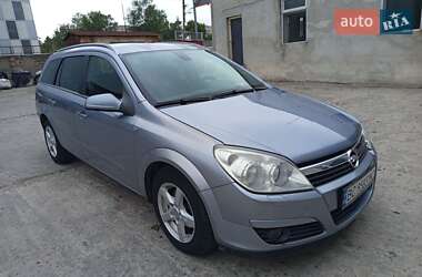 Универсал Opel Astra 2005 в Львове