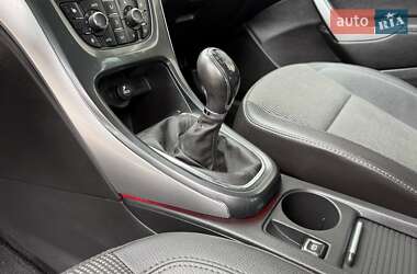 Хетчбек Opel Astra 2014 в 