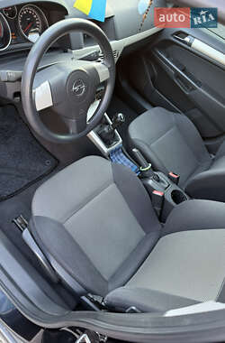 Седан Opel Astra 2008 в 