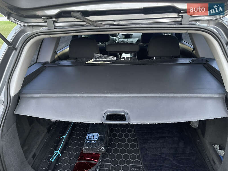 Универсал Opel Astra 2011 в Киеве