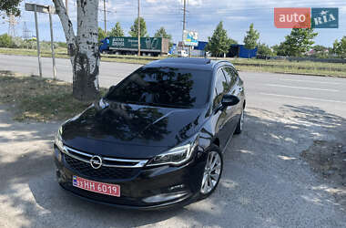 Універсал Opel Astra 2016 в Дніпрі
