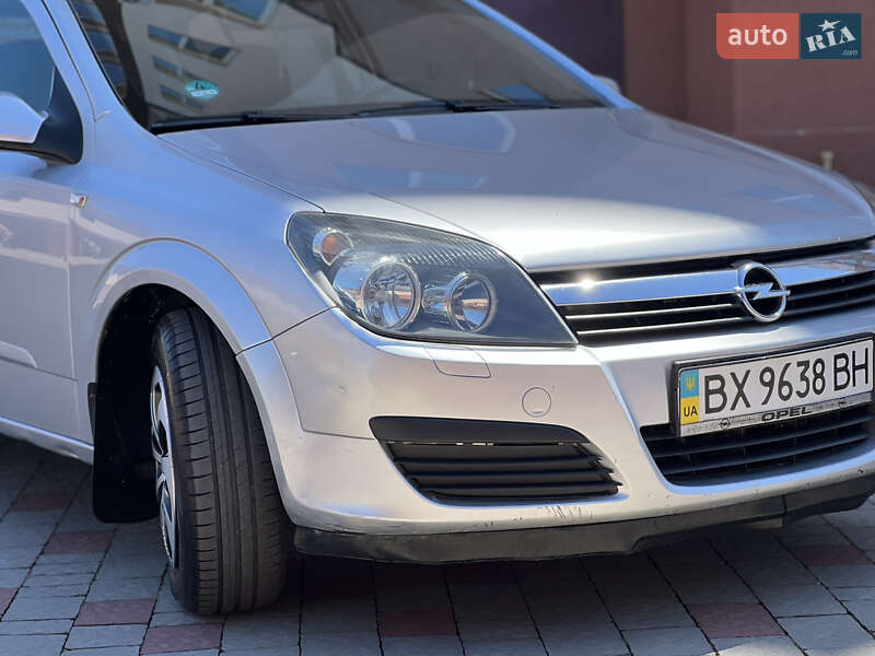 Хетчбек Opel Astra 2006 в Івано-Франківську