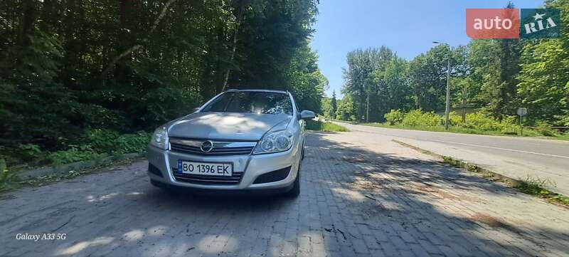 Универсал Opel Astra 2007 в Покровском