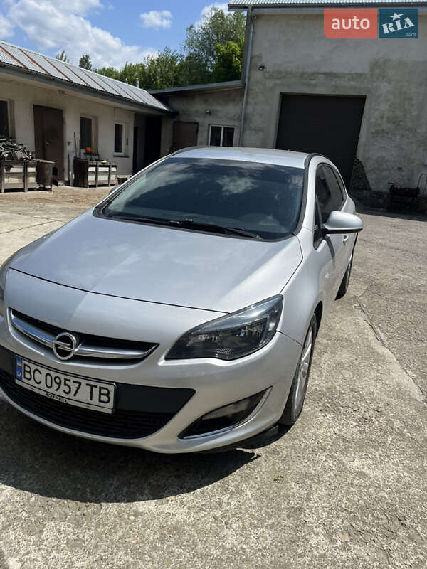 Opel Astra 2013