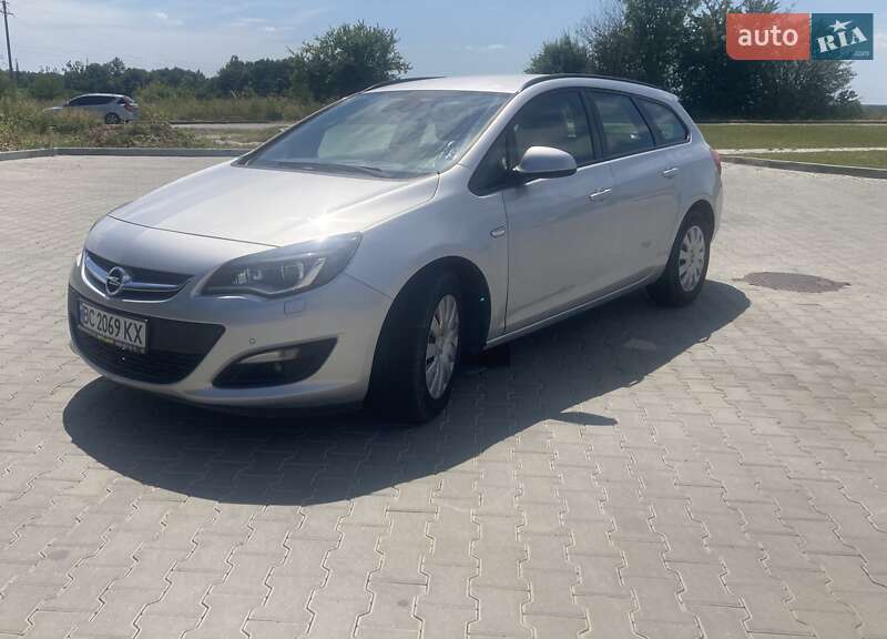 Універсал Opel Astra 2013 в Миколаєві
