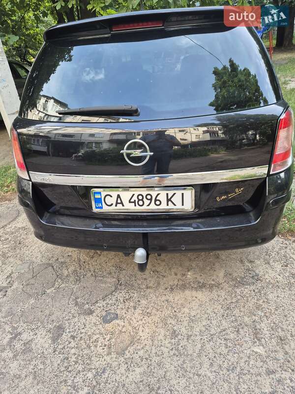 Универсал Opel Astra 2008 в Черкассах