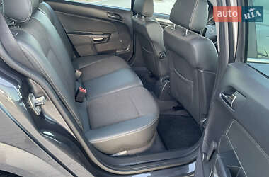 Универсал Opel Astra 2010 в 