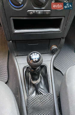 Седан Opel Astra 2006 в 