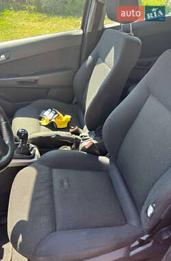 Универсал Opel Astra 2007 в 