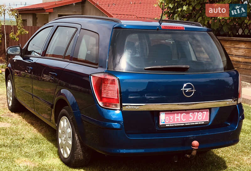 Универсал Opel Astra 2005 в Тернополе