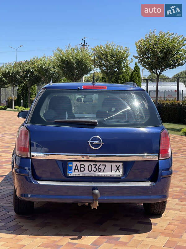 Универсал Opel Astra 2005 в Виннице