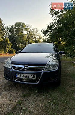 Універсал Opel Astra 2007 в Івано-Франківську