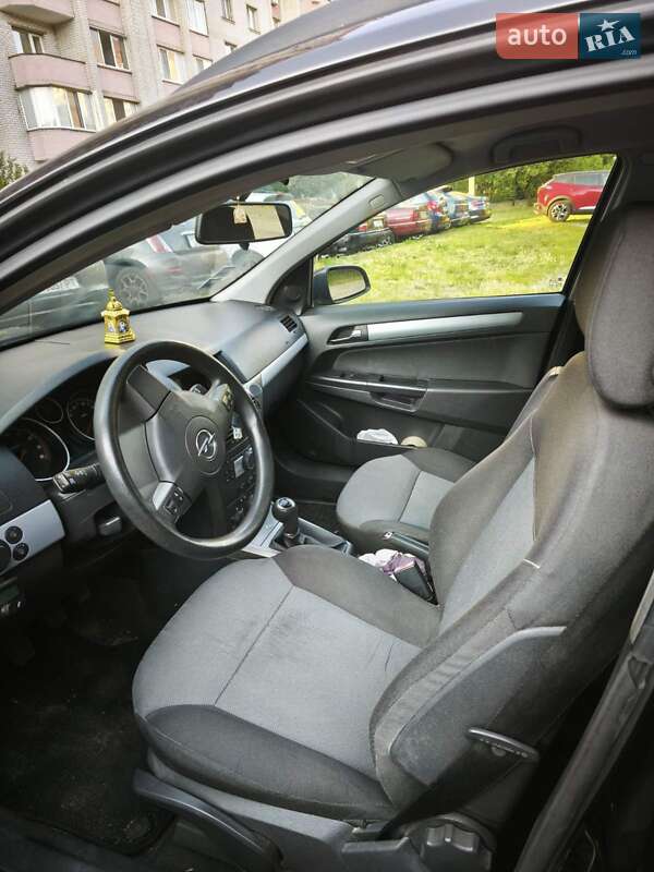 Універсал Opel Astra 2005 в Києві