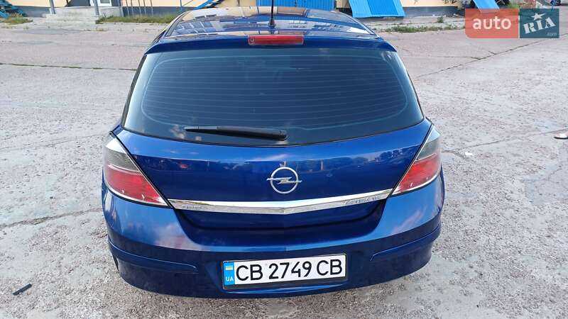 Хэтчбек Opel Astra 2007 в Чернигове