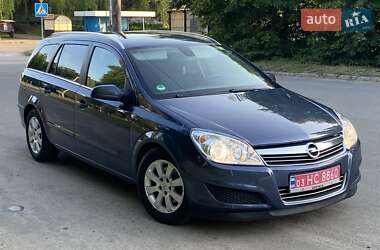 Универсал Opel Astra 2008 в Полтаве