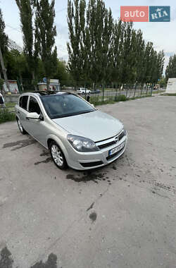 Хэтчбек Opel Astra 2006 в 
