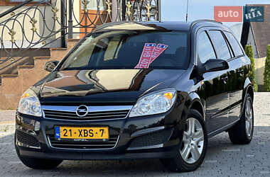 Универсал Opel Astra 2009 в Дрогобыче