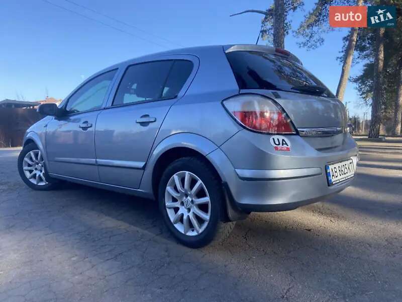 Хетчбек Opel Astra 2004 в Вінниці