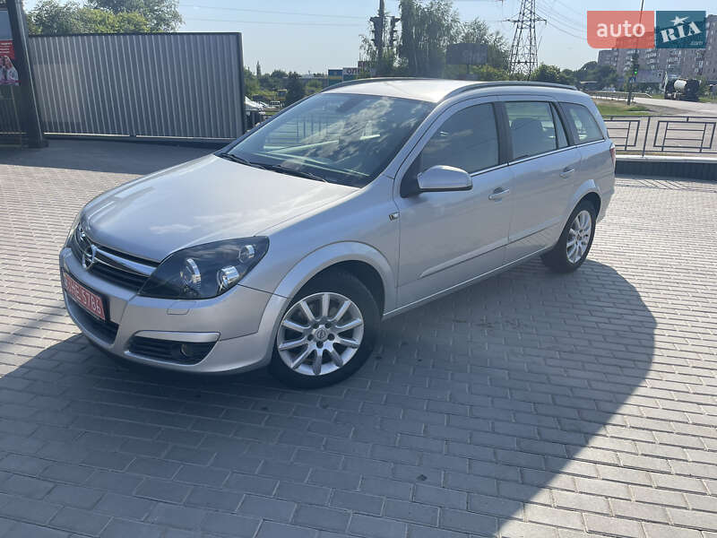 Универсал Opel Astra 2004 в 