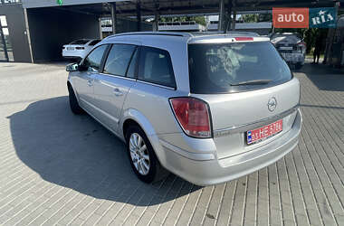 Универсал Opel Astra 2004 в 