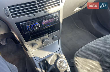 Универсал Opel Astra 2004 в 