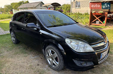Хэтчбек Opel Astra 2007 в Николаеве