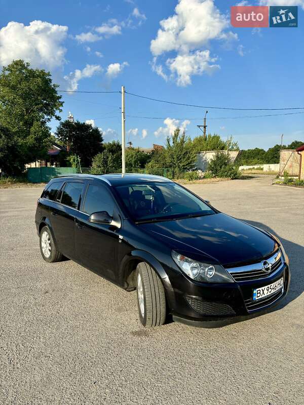 Opel Astra 2010