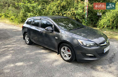 Универсал Opel Astra 2012 в 