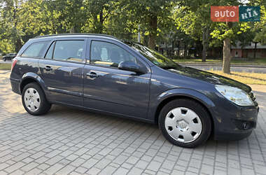 Универсал Opel Astra 2007 в 