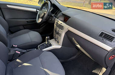 Универсал Opel Astra 2007 в 