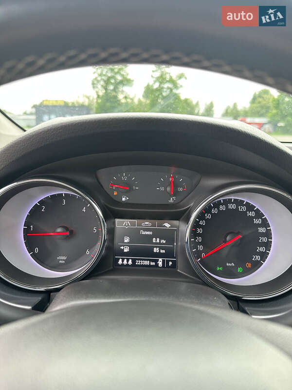 Универсал Opel Astra 2017 в Белогородке