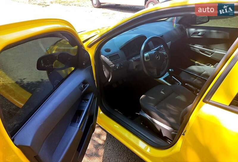 Универсал Opel Astra 2008 в Николаеве