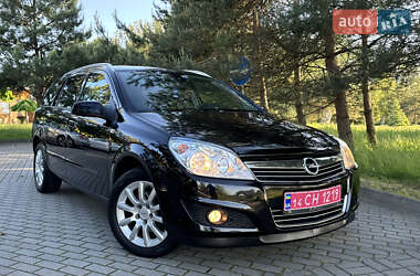 Универсал Opel Astra 2008 в Дрогобыче