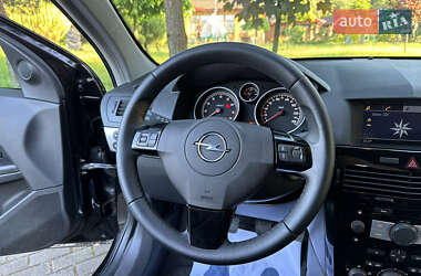 Универсал Opel Astra 2008 в 