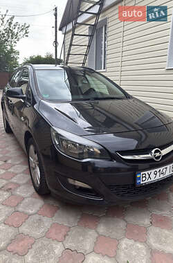 Универсал Opel Astra 2015 в Хмельницком